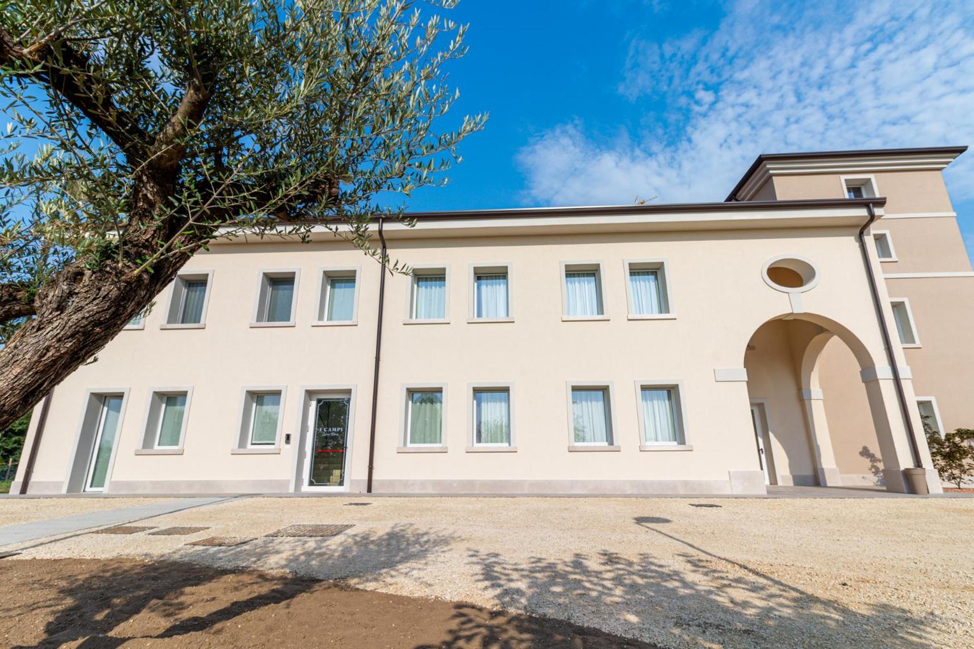 I Campi Wine Relais Hotel Ronchi  Exterior photo